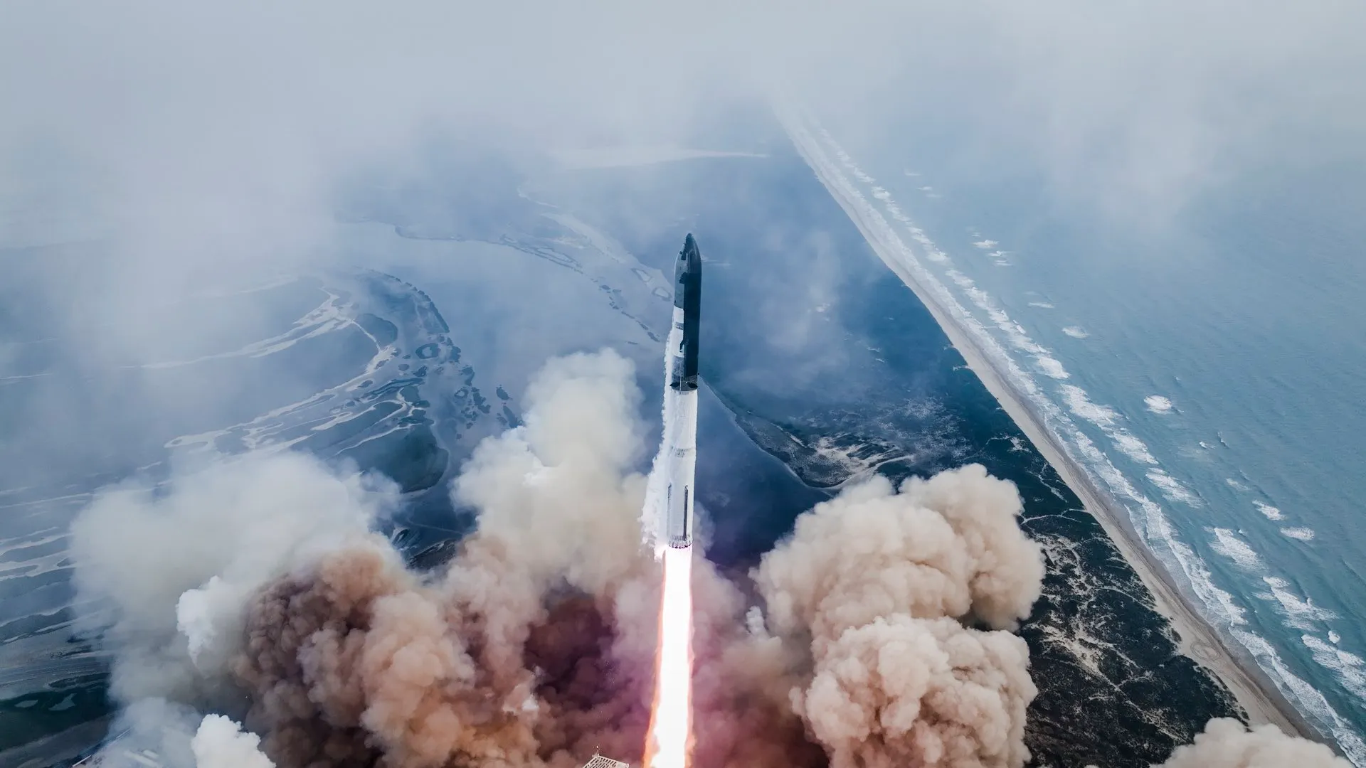 Starship flies off the launch pad during IFT-3. (Source: Elon Musk /Twitter (X))